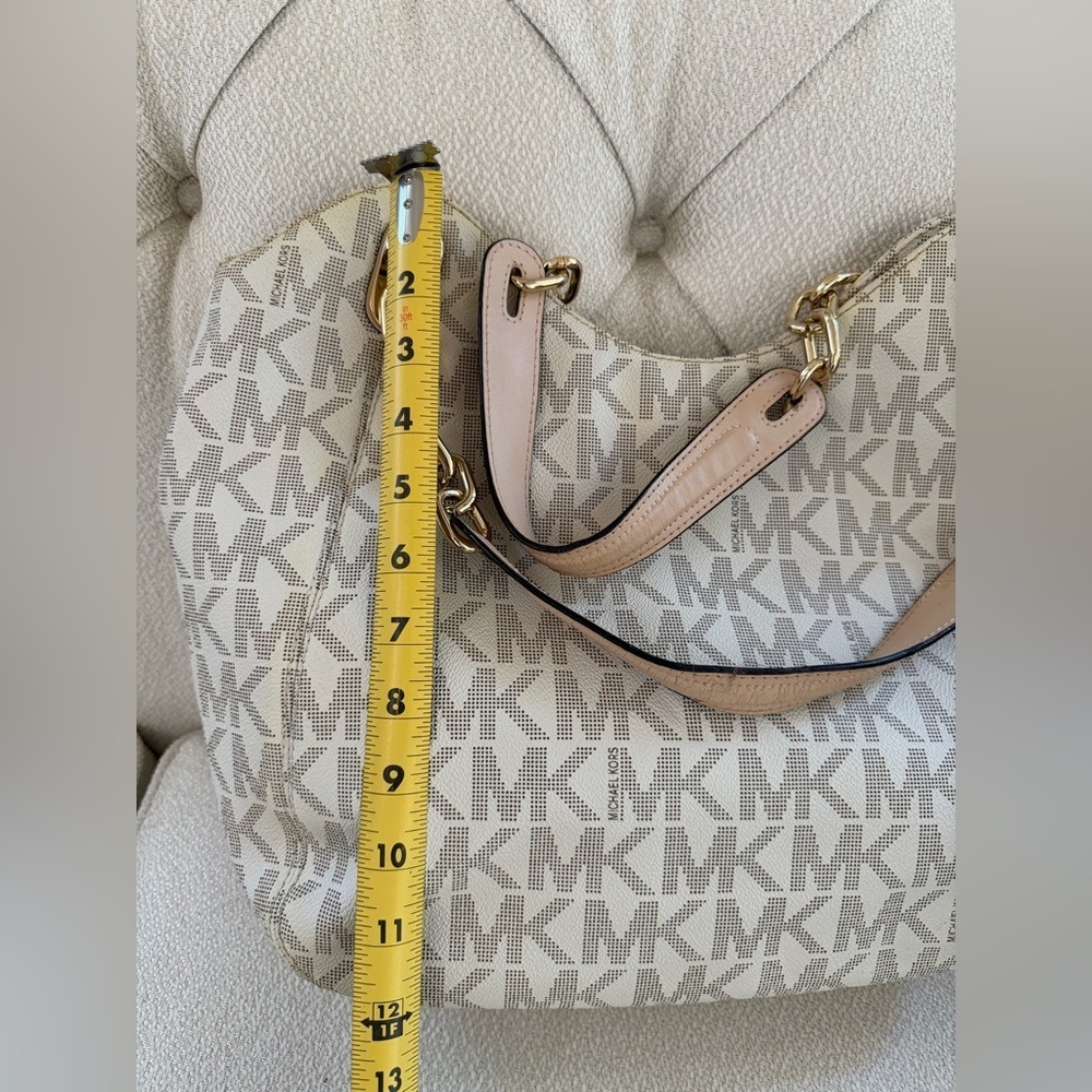 Michael Kors Cream Monogram Shoulder Bag with Gold Accents - Picture 6 of 9